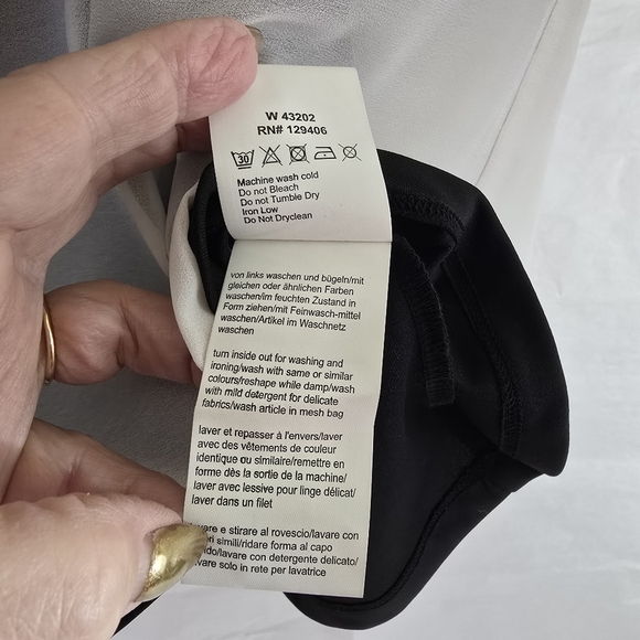 Venus Women Top SZ 16 Black Tank With Sheer Ombre Overlay Shoulder Sparkles - Picture 6 of 11